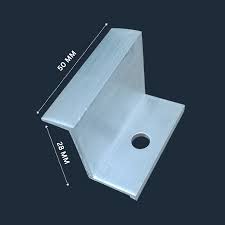 Solar panel mounting end clamp